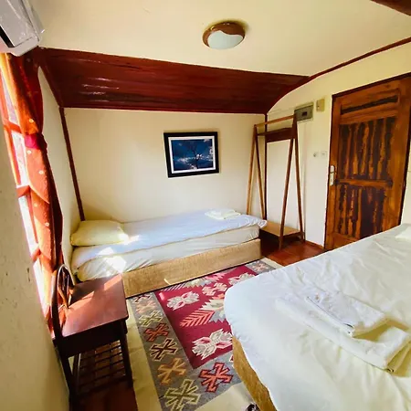 Havasupark Hotel *